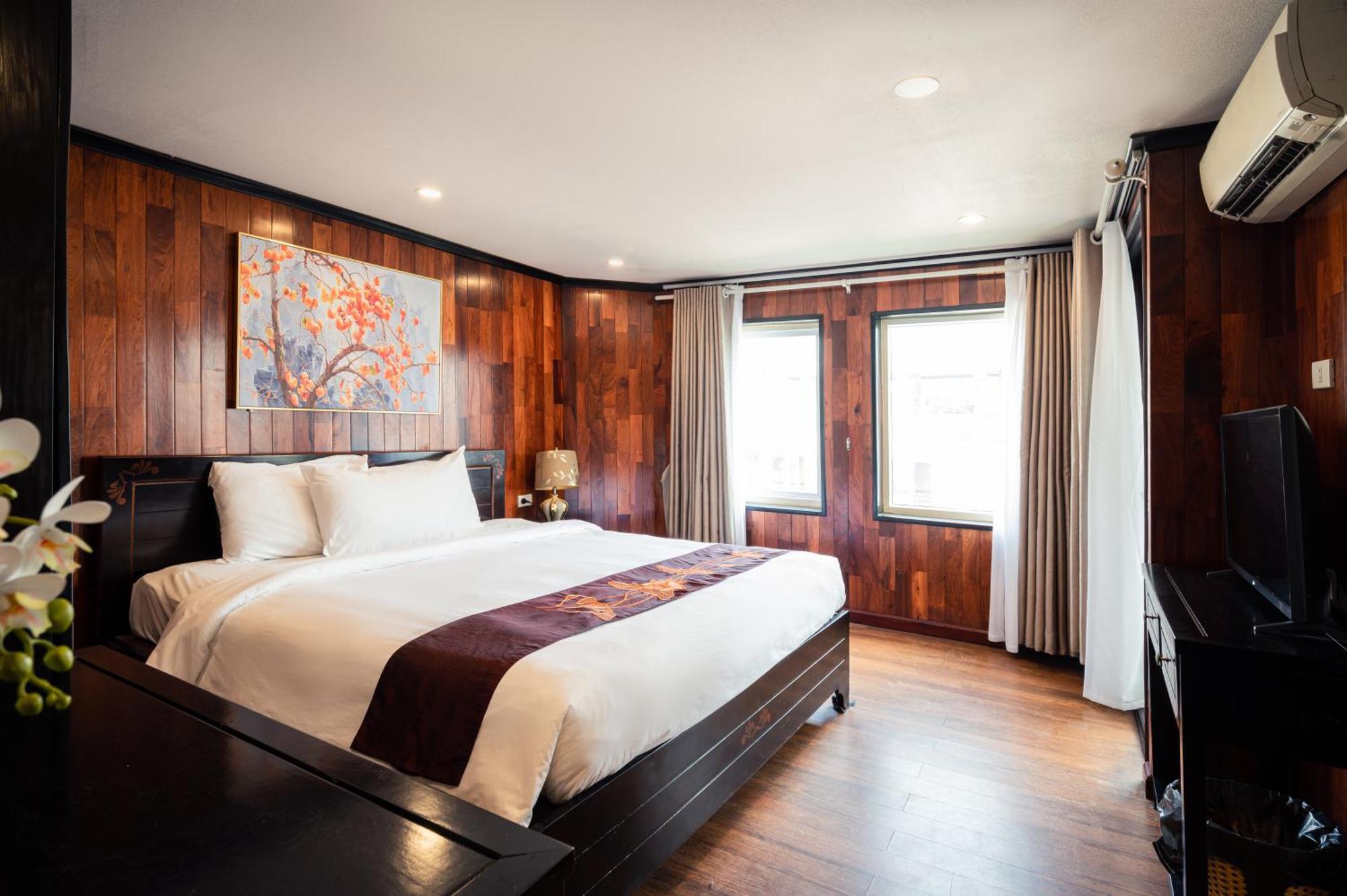 Dragon Crown Legend Cruise Hotel Ha Long Exterior photo