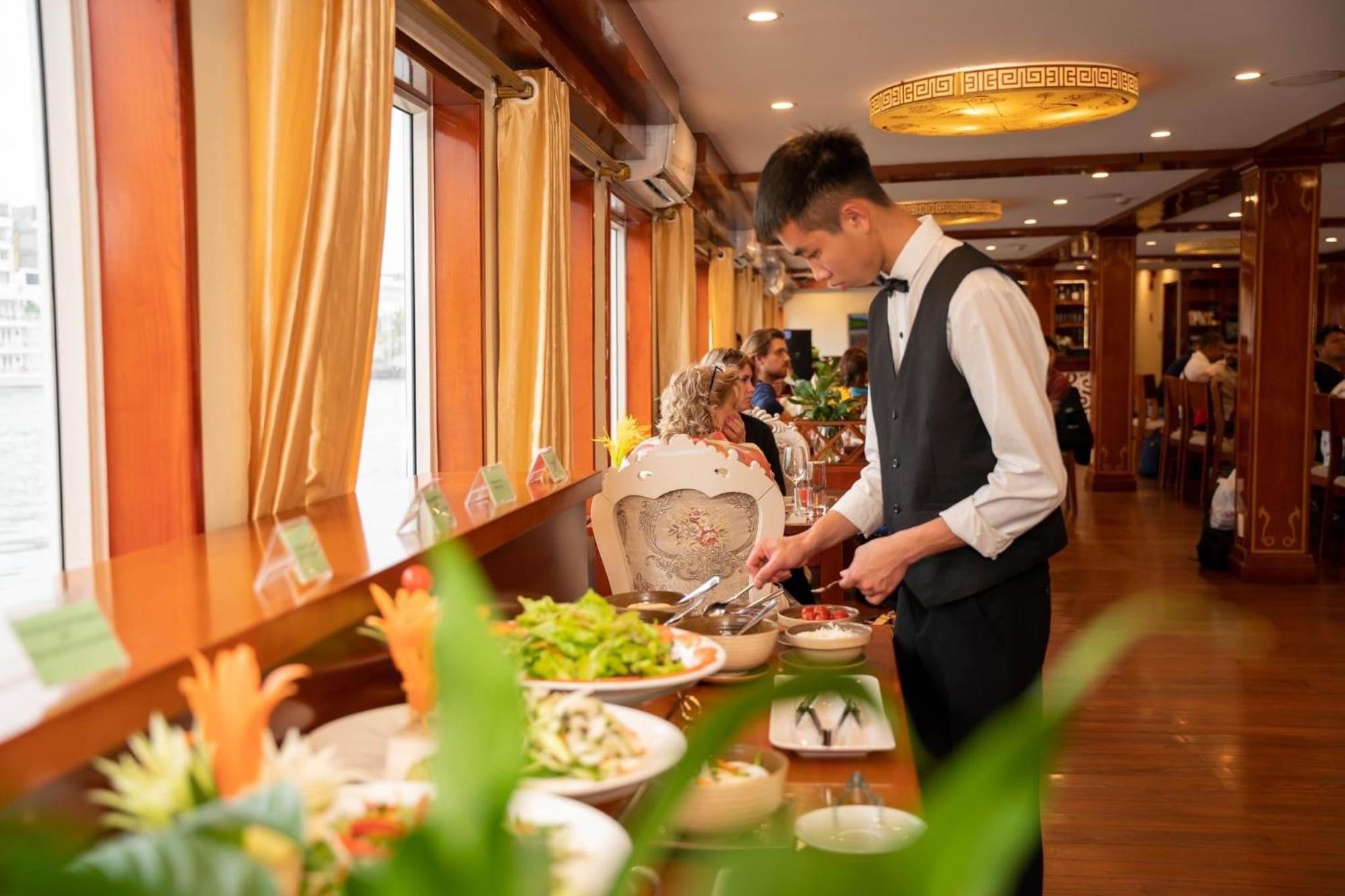 Dragon Crown Legend Cruise Hotel Ha Long Exterior photo